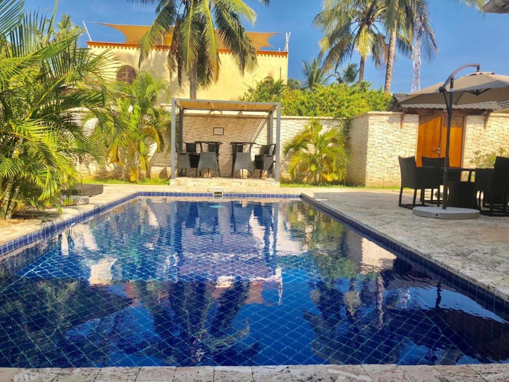 Grand Amber Villas Diani