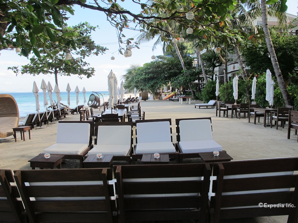 Sunset at Aninuan Beach Resort