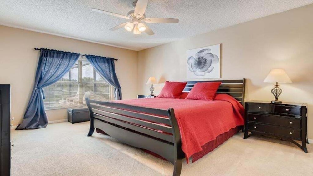 Emerald Magic - 5 Br W/ Private Pool -near Disney 5 Bedroom Villa