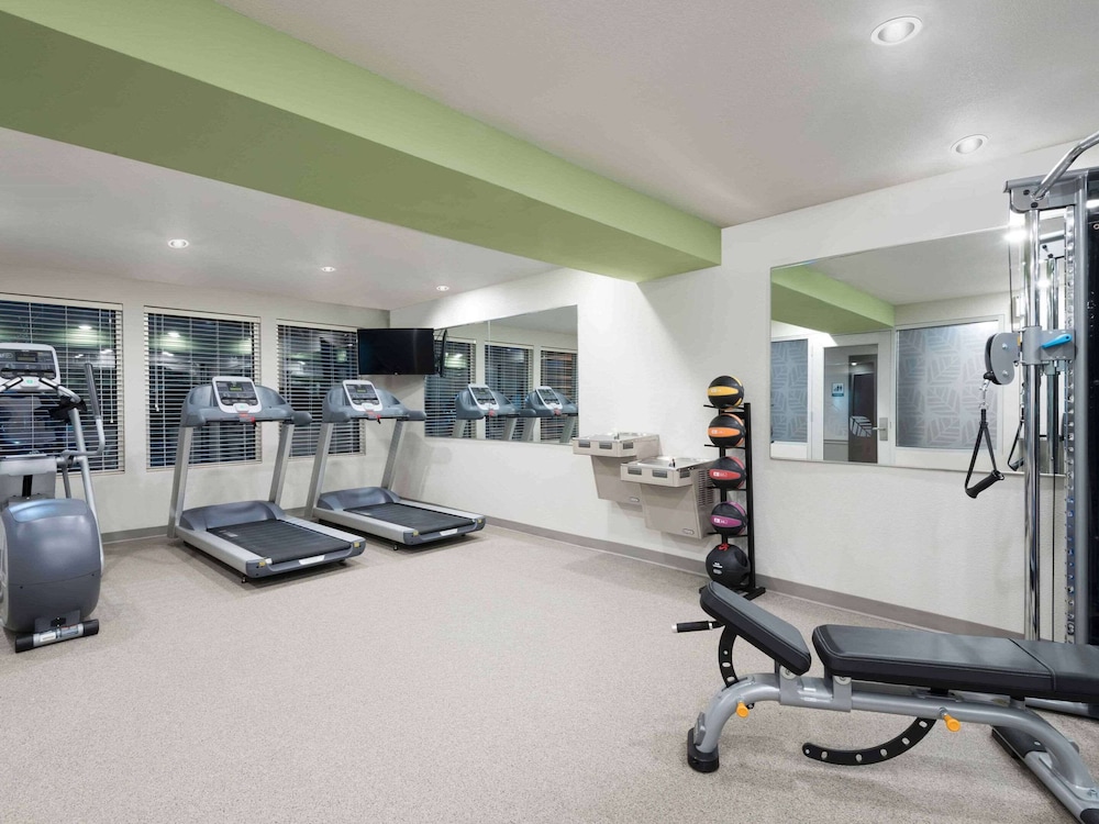 WoodSpring Suites Buford near Mall of Georgia-Lake Lanier