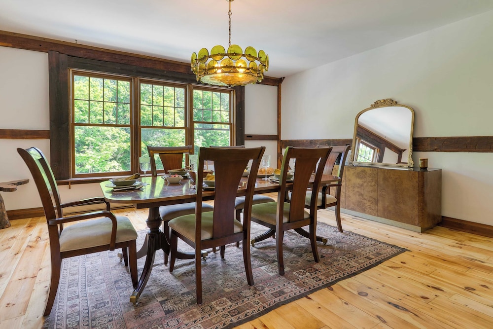 Historic Barn Retreat w/ Pool & Pond Views Longview Pond Lodge by Avantstay
