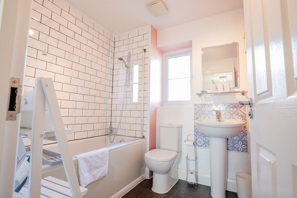 Host Stay Mercia House