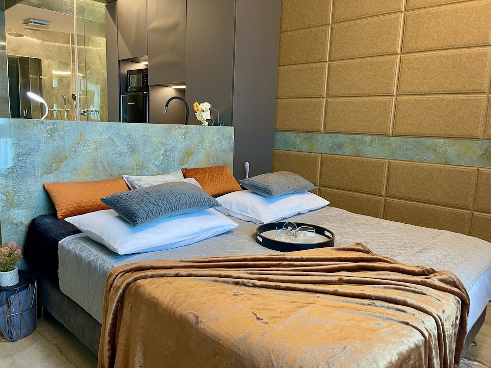 Carmel Holiday Apartments