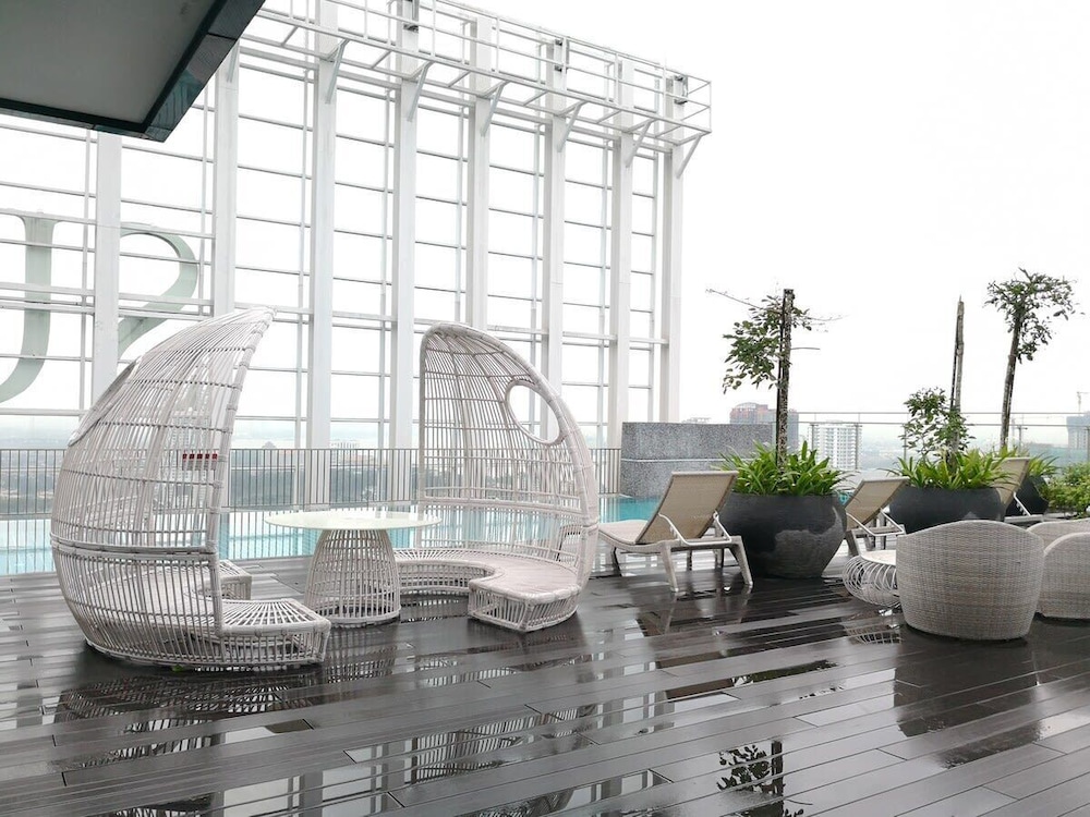 Modern, High Floor Suasana Suites 05 in JB