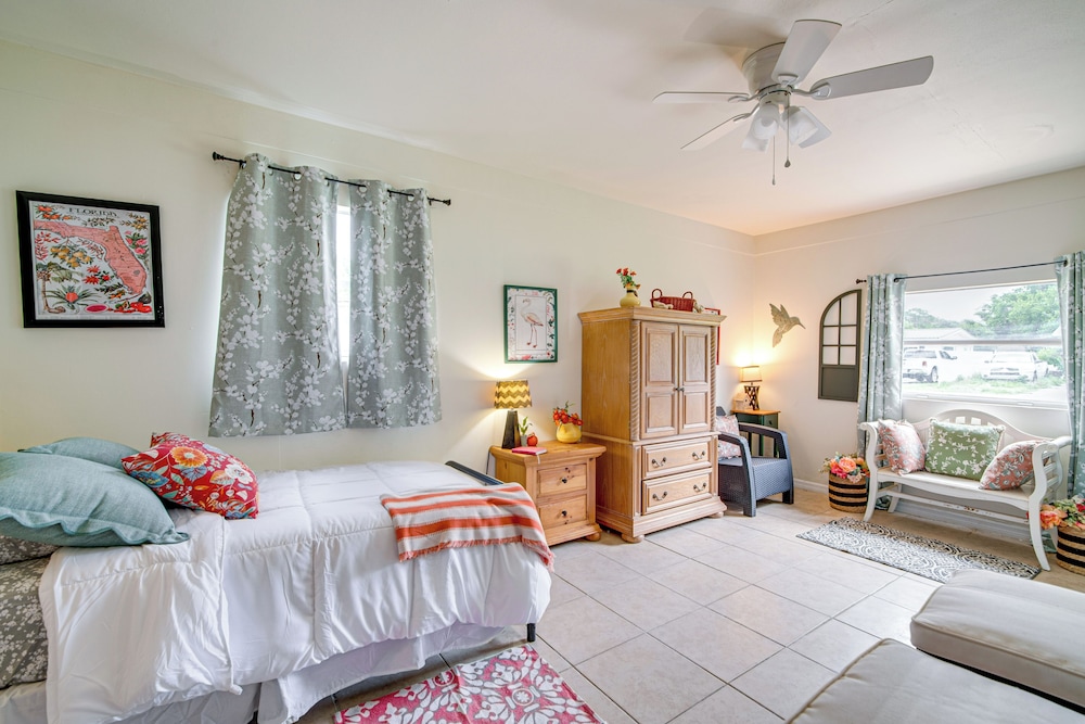 10 Mi to Crystal River: Home in Citrus County