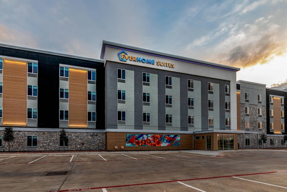 Everhome Suites Bastrop