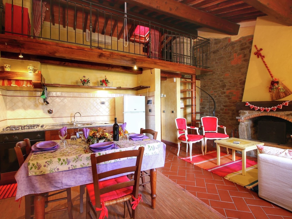 Lovely Farmhouse in Pian di Sco With Barbecue