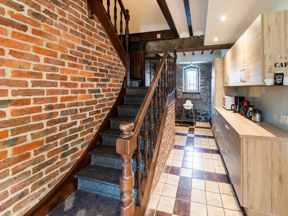 Vacation Home With BBQ Near Hotton