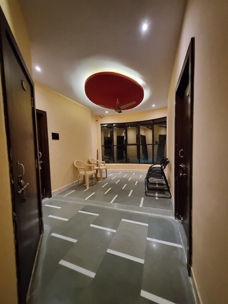 Hotel Shree Shivtam