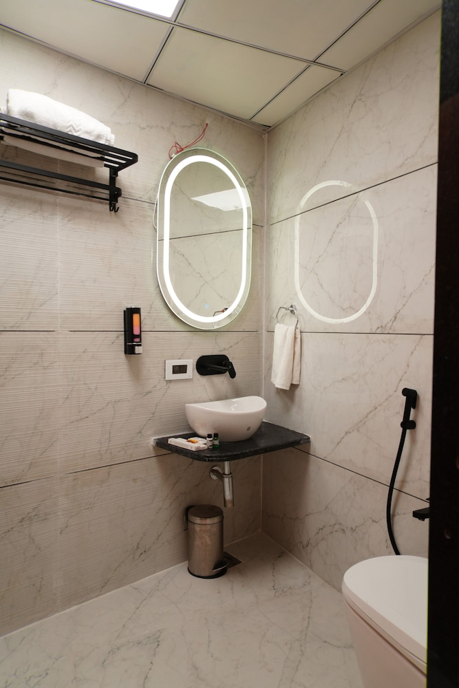 HOTEL BHAGYALAXMI LUXURY INN