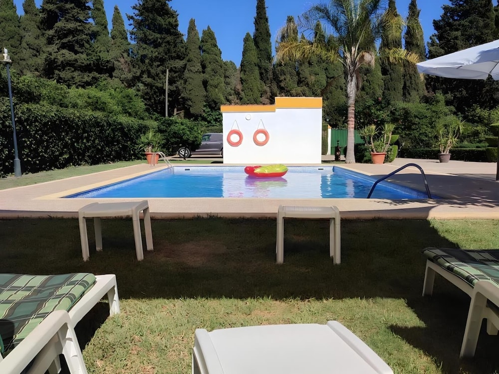 Chalet con Piscina Privada y Barbacoa