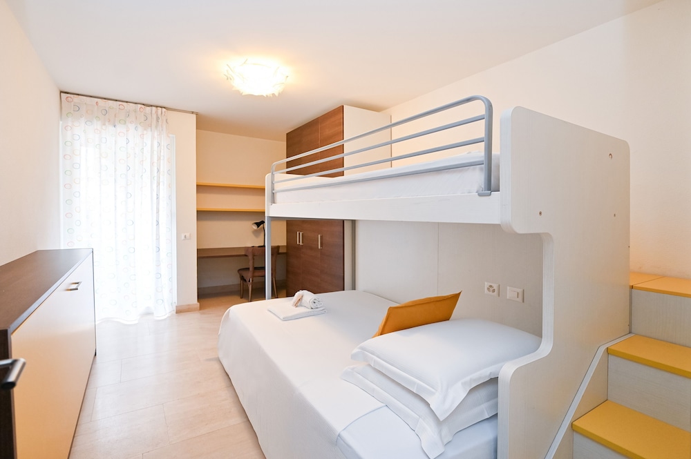 Luxurious Lugano Apartment With City Views