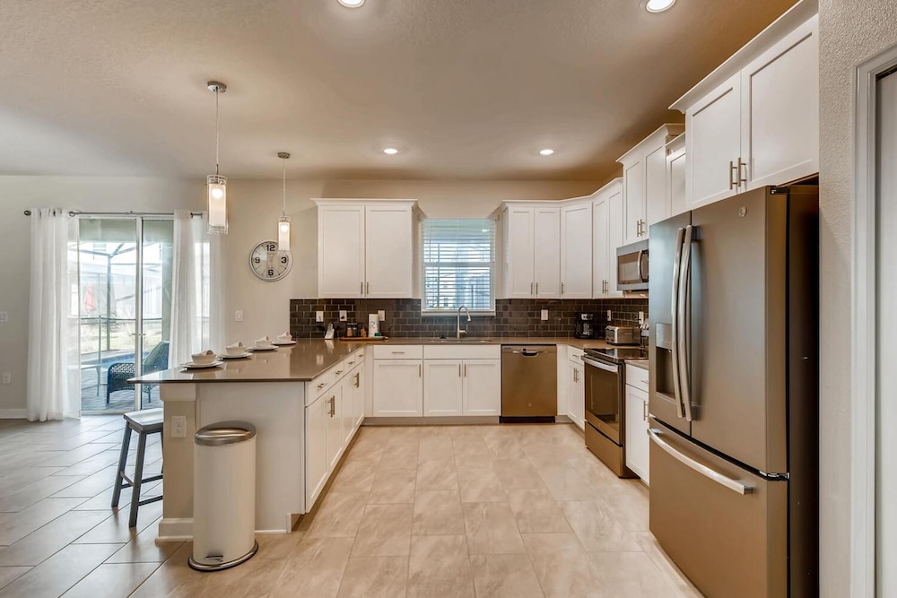 4507 NL Stunning 6BR Private Pool Spa view 4