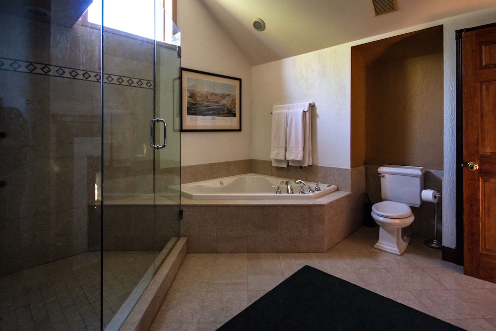 Saint Huberts Lodge
