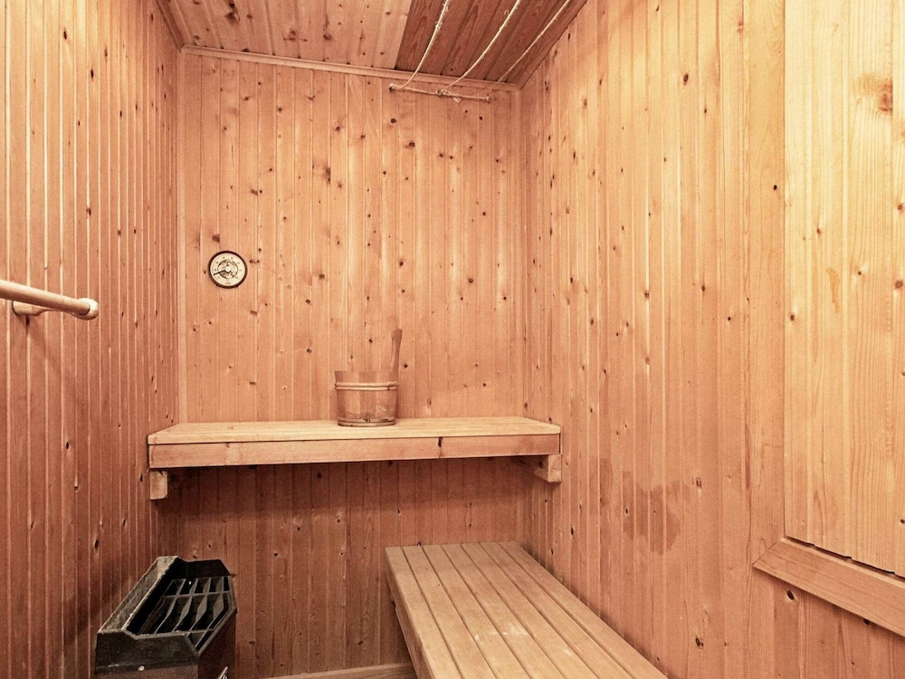 6 Person Holiday Home in Ulfborg view 3