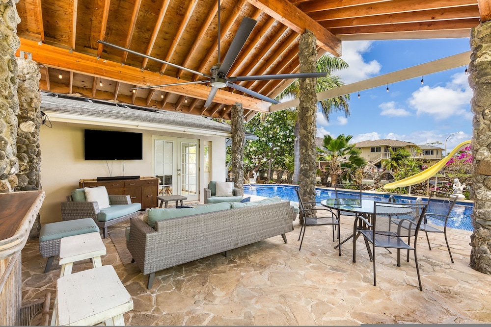 Tranquil Marina Front Pool House Resort