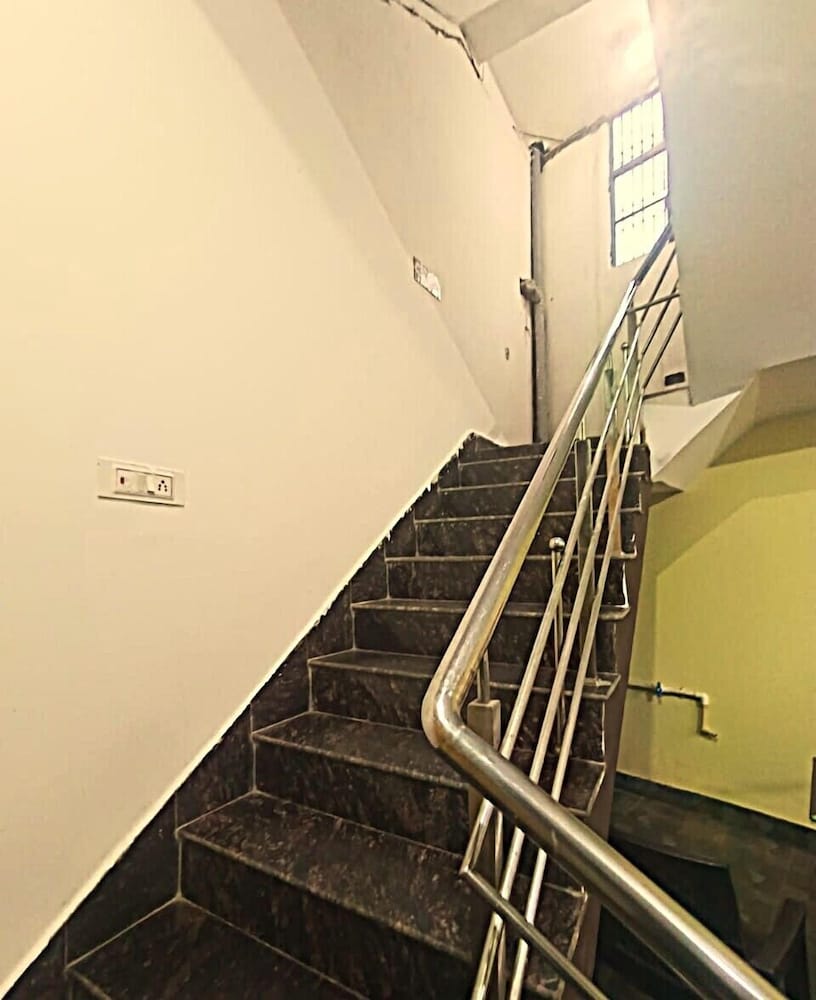 Om Guest House