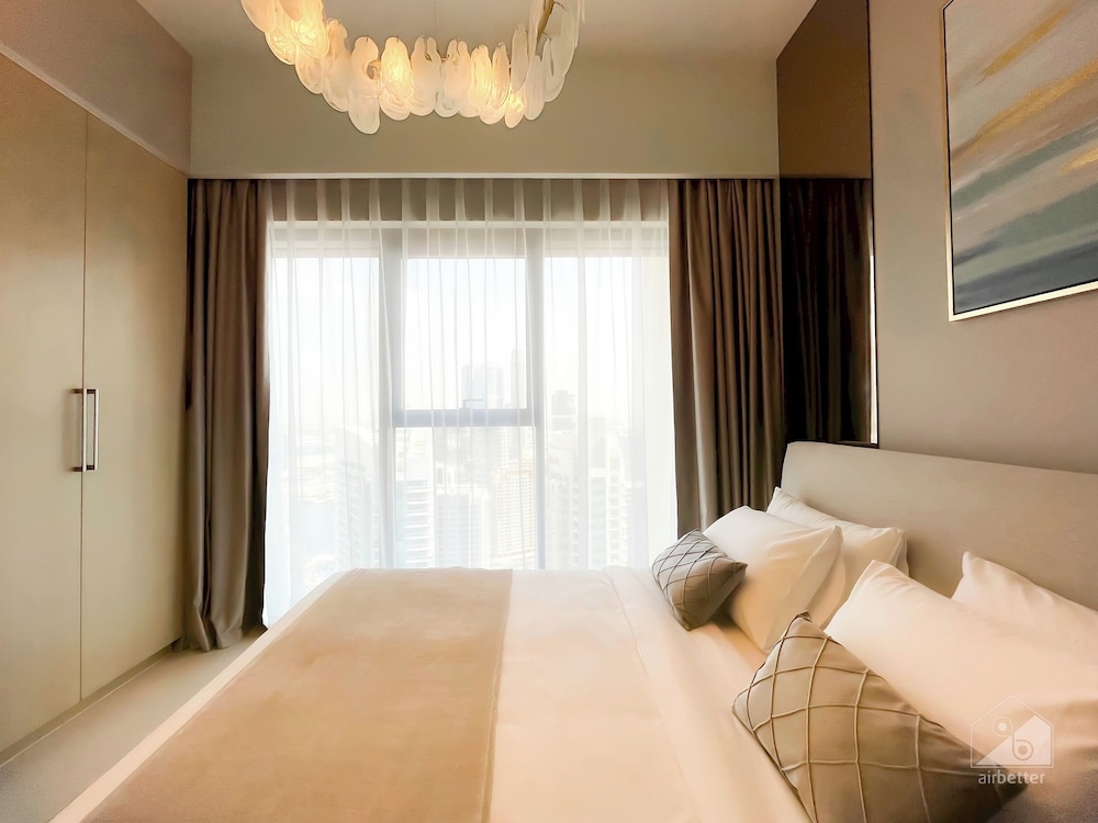 Extreme Luxury Burj Royal Balcony and Downtown View