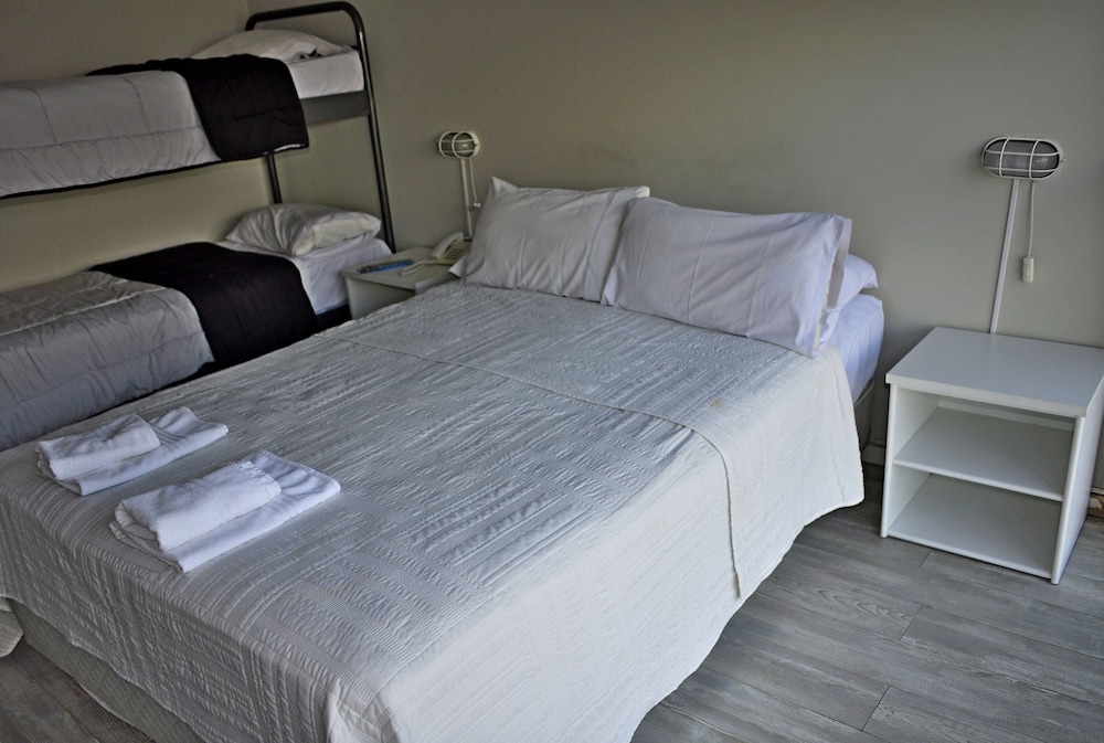 Hostal Rayentray