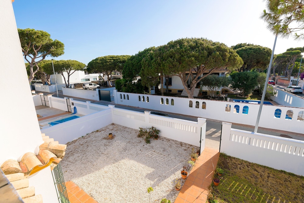 Villa Pinares in Chiclana de la Frontera