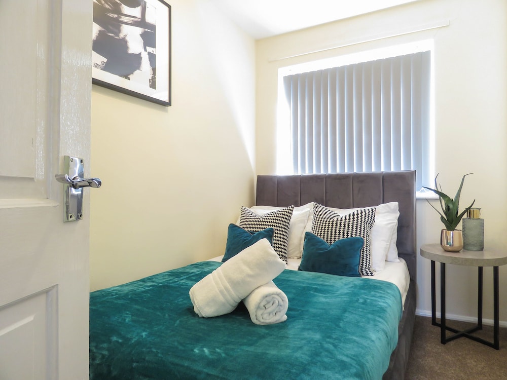 Three Bedroom Duplex Balcony and Parking view 2
