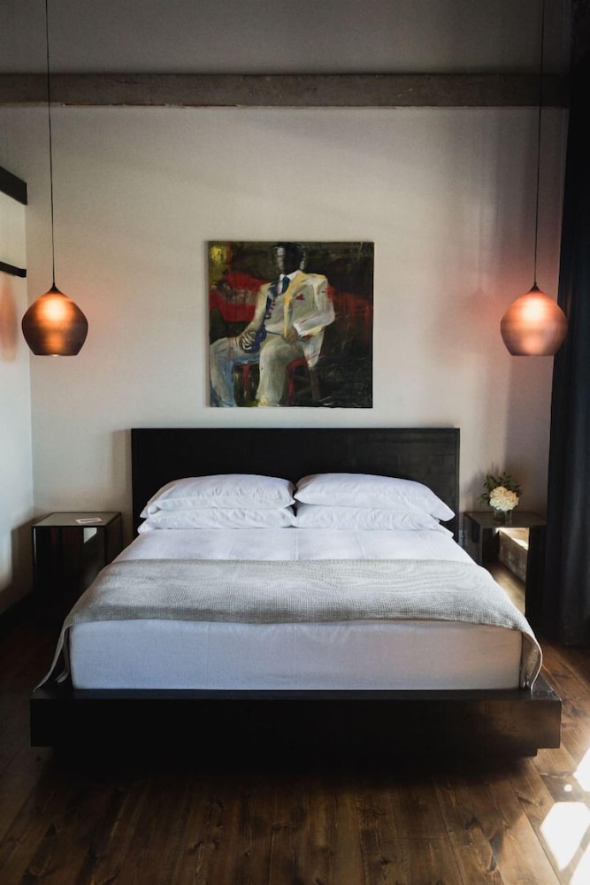 Florence Vacations - GunRunner Boutique Hotel - Property Image 14