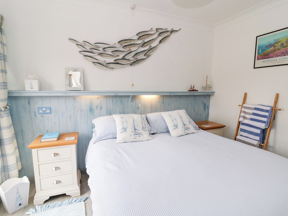 5 The Coach House