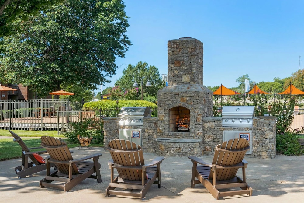 Landing at Echo Trail Apartments - 1 Bedroom In..