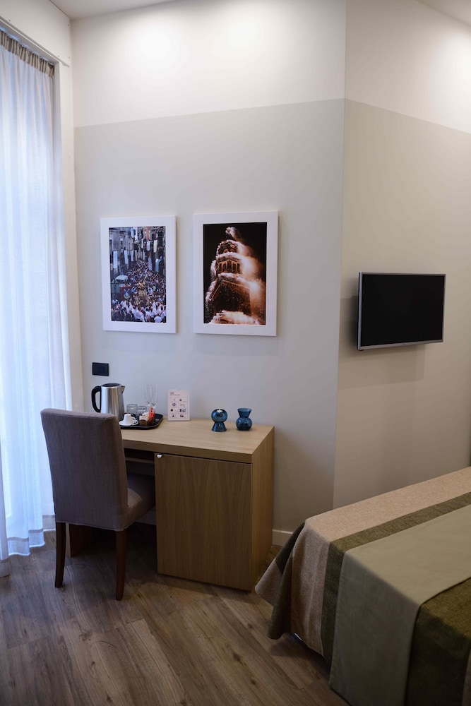 50 Suite Guesthouse