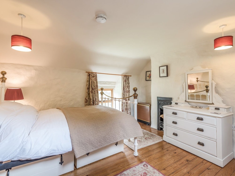 Hillgate House view 2