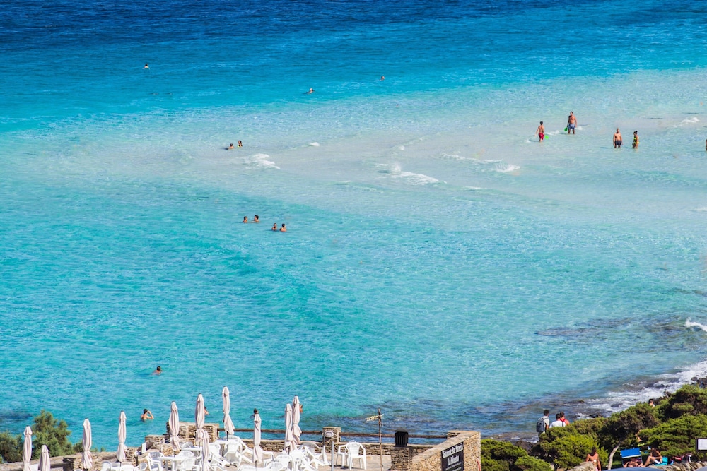 Charming Sea Villas Villa Sleeps 4 Persons in Child photo 5