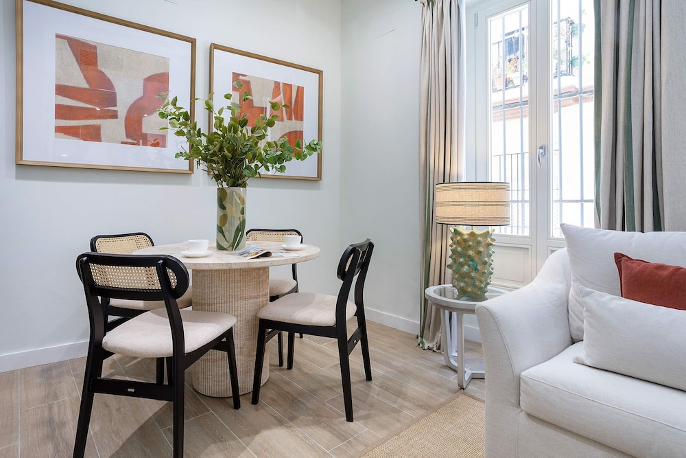 Spectacular Duplex in C diz Center Patrocinio III