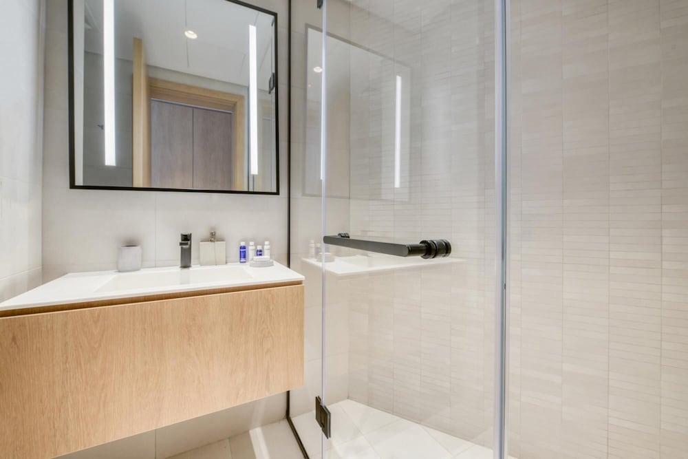 Luxury Apt W Burj Khalifa Vw Dubai Canal Access