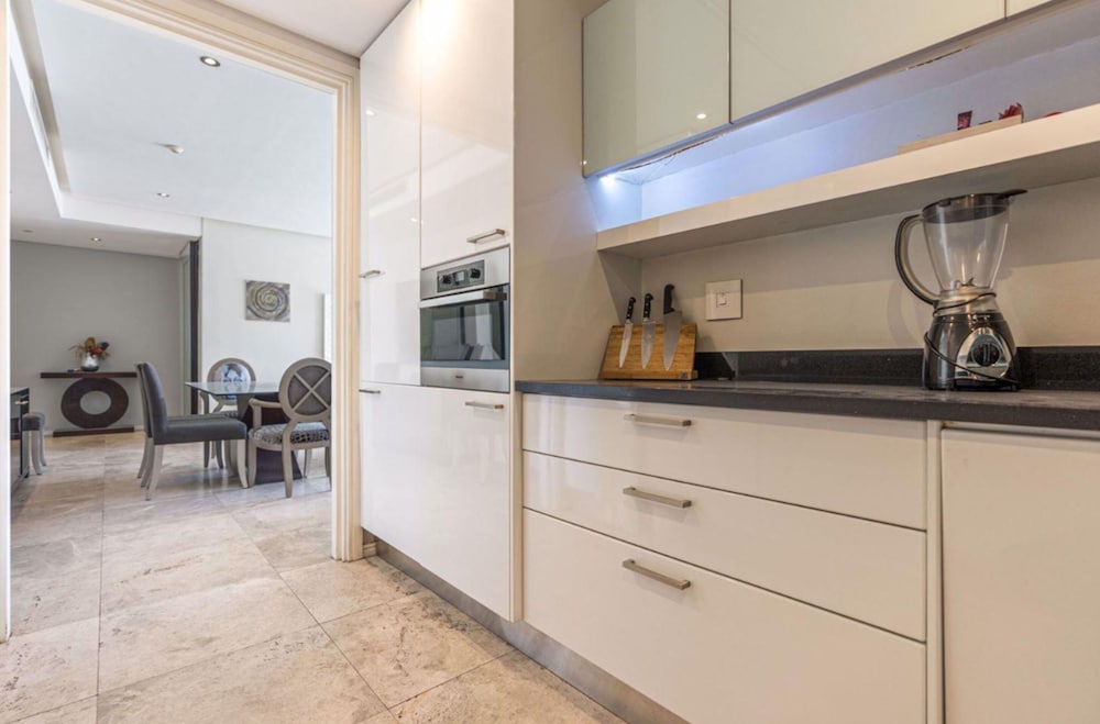 Executive Yacht View One Bedroom Marina Apartment - 309