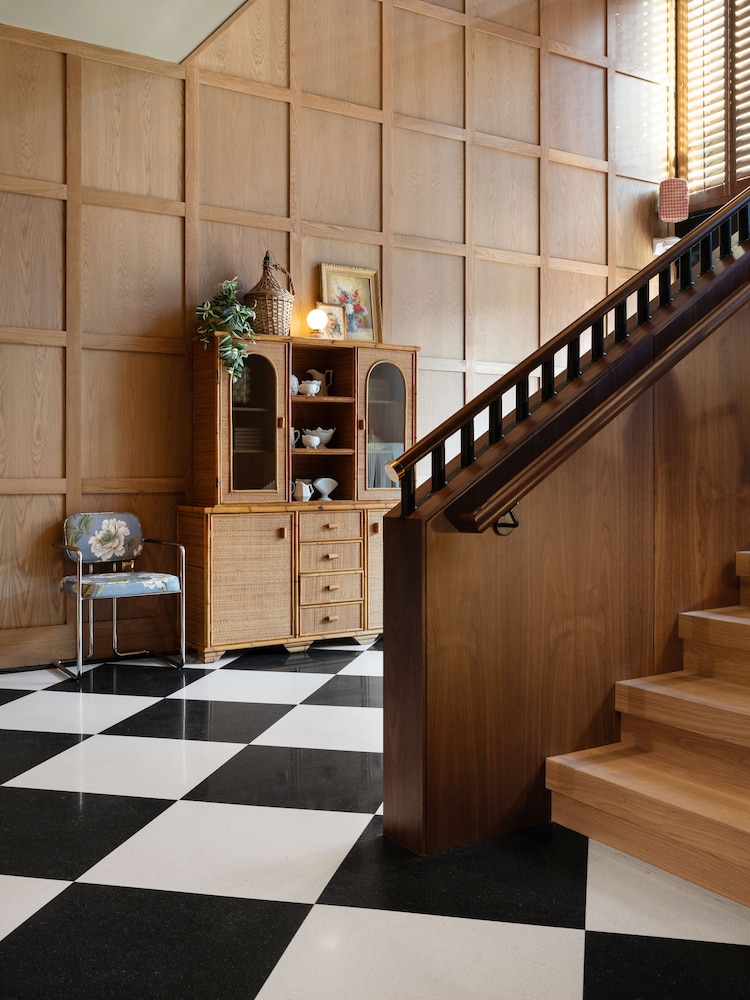 Palihouse Hyde Park Village 3