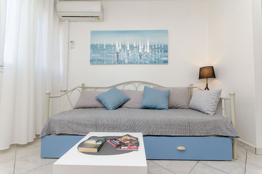Apartment Adrian photo 3