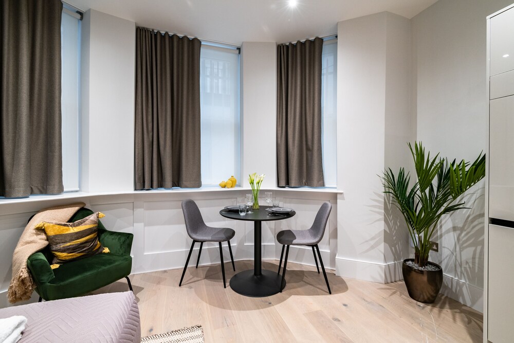 South Kensington Apartments