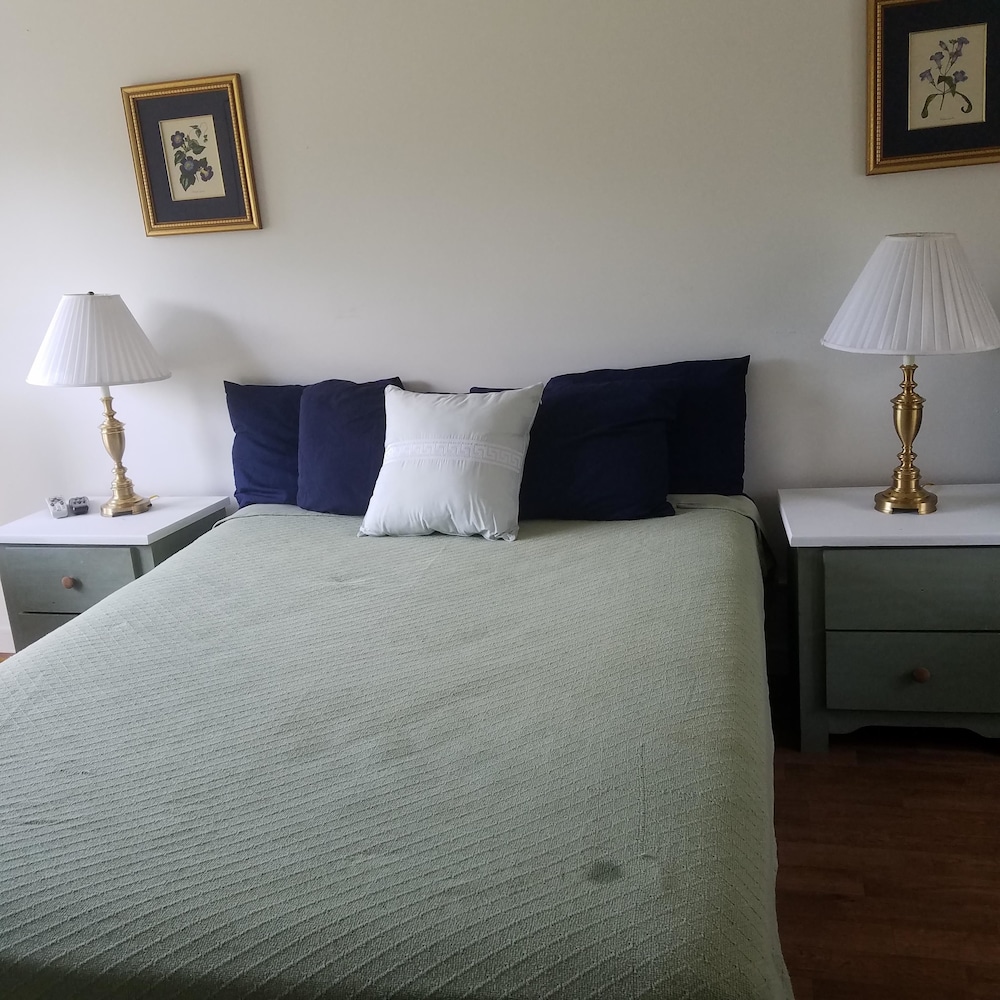 Becket Motel