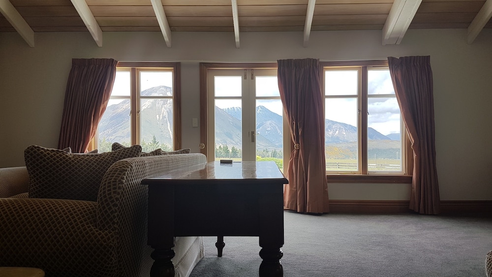 Grasmere High Country Bed & Breakfast Lodge view 5