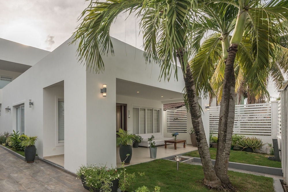 Hotel Providence Breeze - Image 1