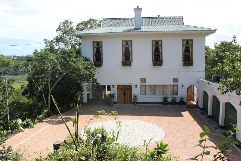 Royston Hall Guesthouse