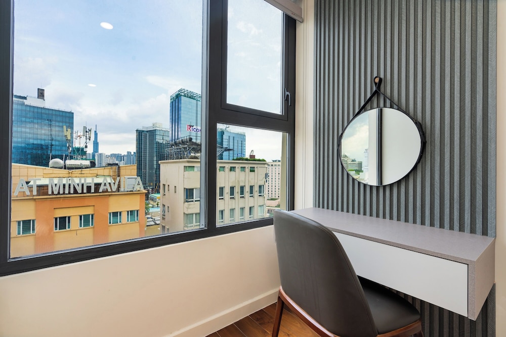 Losso Central - Madison Building D1