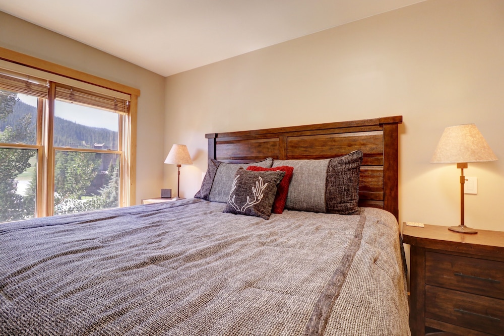 SkyRun Vacation Condos Copper Mountain Resort