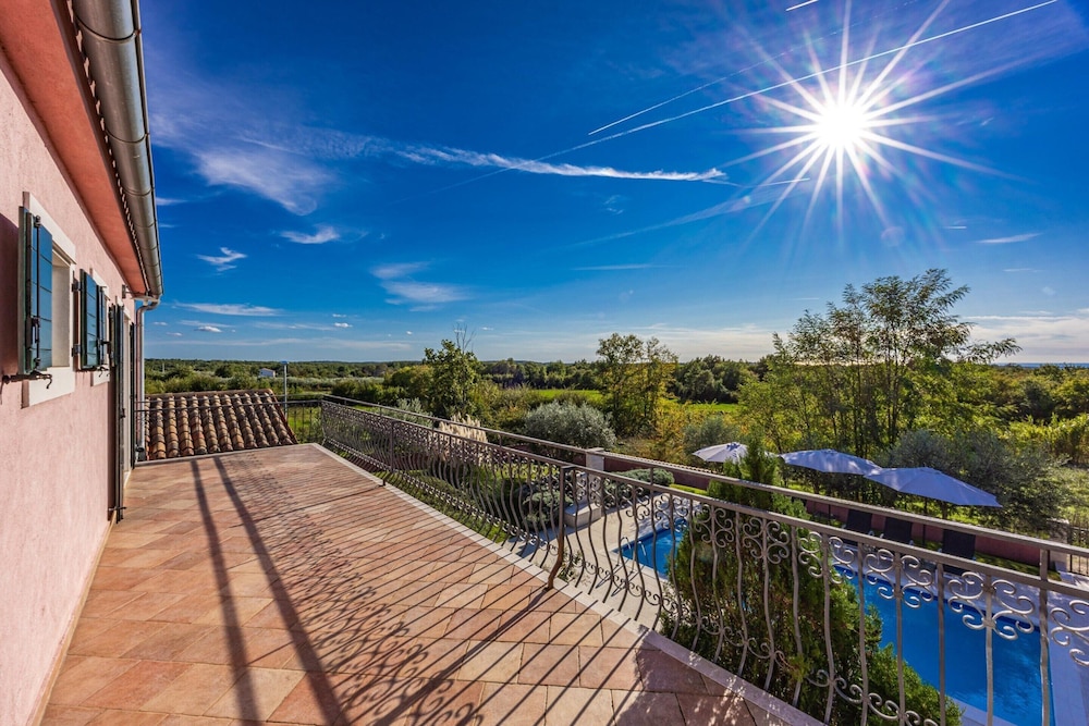Idyllic Istrian Escape With Pool