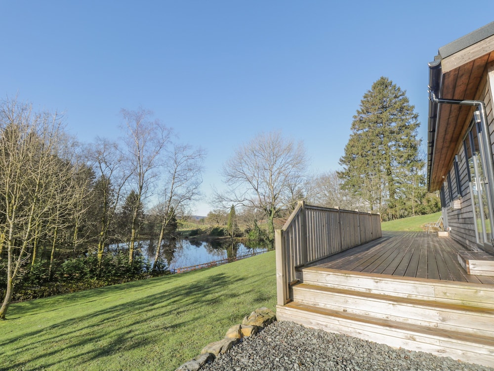 Tarn Lodge