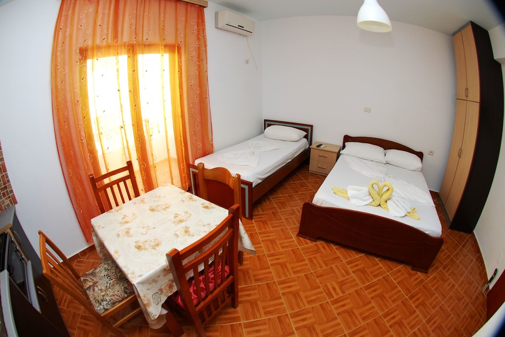 Vila Renato