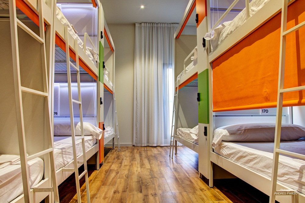 Urban Youth Hostel