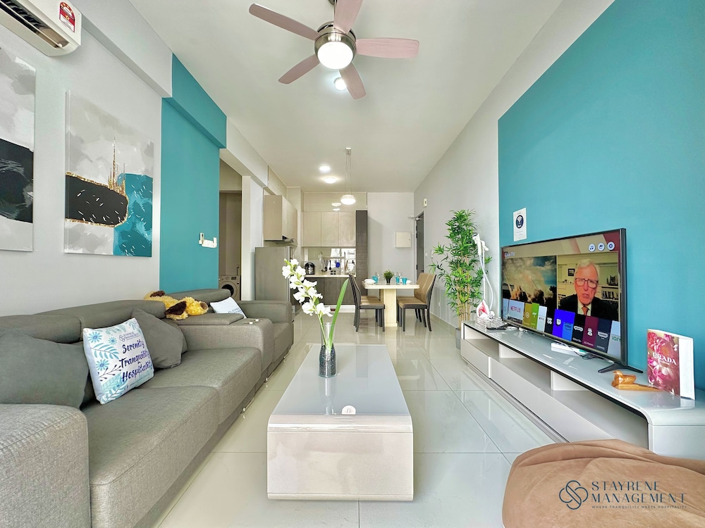 Country Garden Danga Bay Sea View Homestay by Stayrene