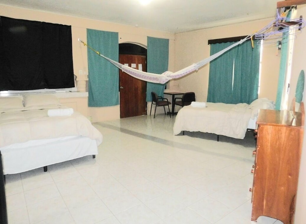 Belize Vacations - Arnold's Guest House - Property Image 5