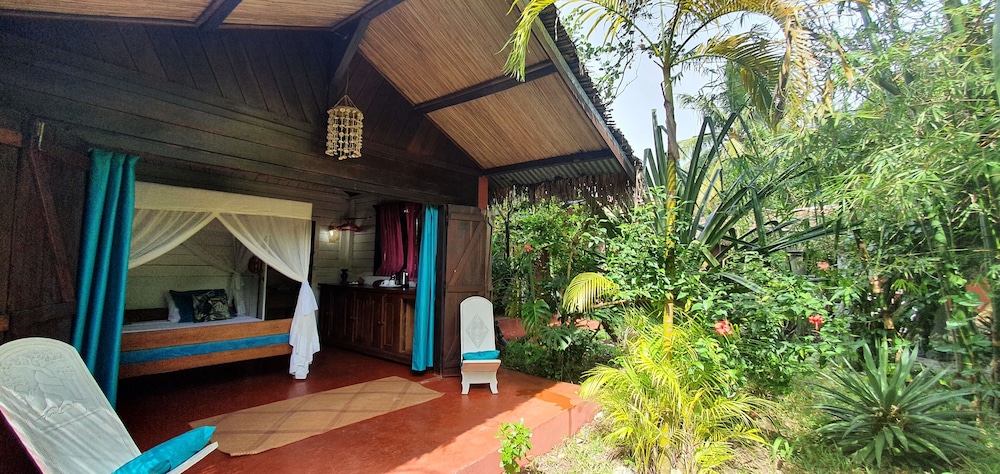 Ravoraha Ecolodge